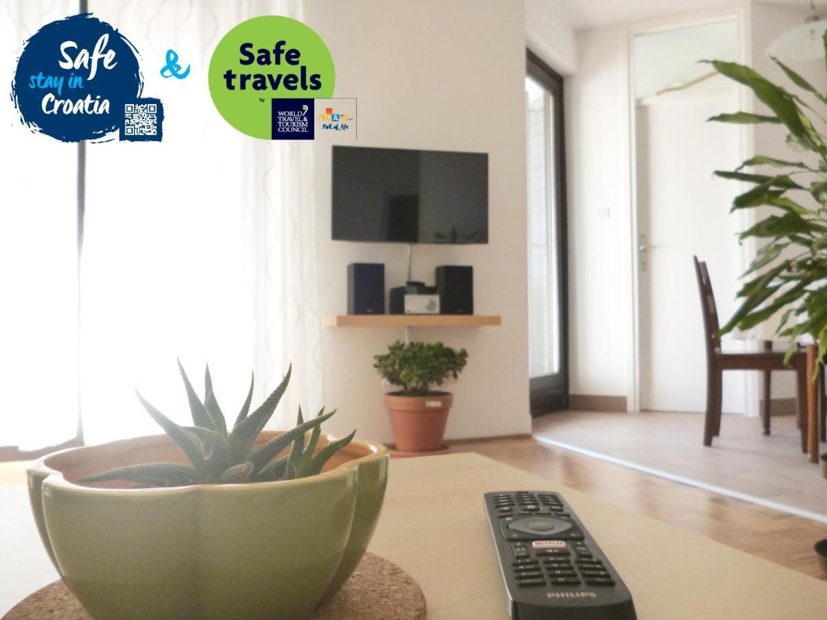 Apartment Irene Pula Ngoại thất bức ảnh
